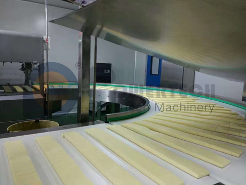 Línea de procesamiento de alimentos de panadería automática flexible