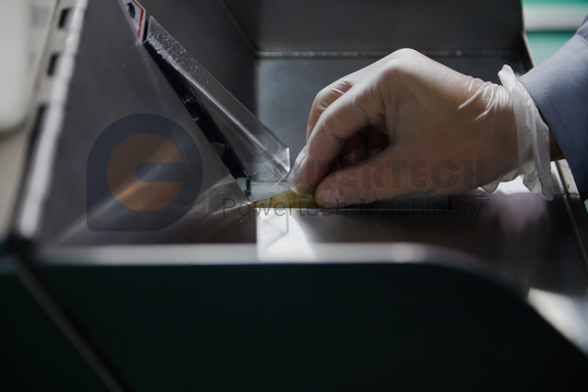 Máquina de pelado y desvenado de camarones para restaurante, higiene y seguridad alimentaria